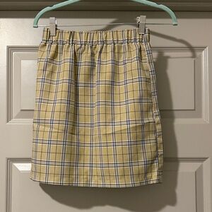 Elegant Checkered Mini Skirt in Yellow